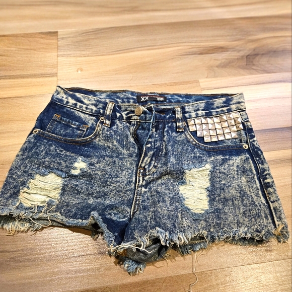 Forever 21 premium collection jean shorts - Picture 1 of 3